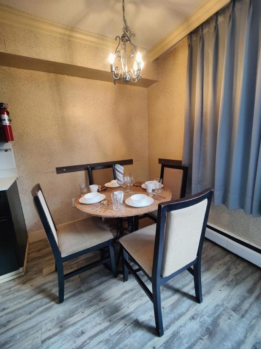 Divya Sutra Suites on Robson Downtown Vancouver Image 14