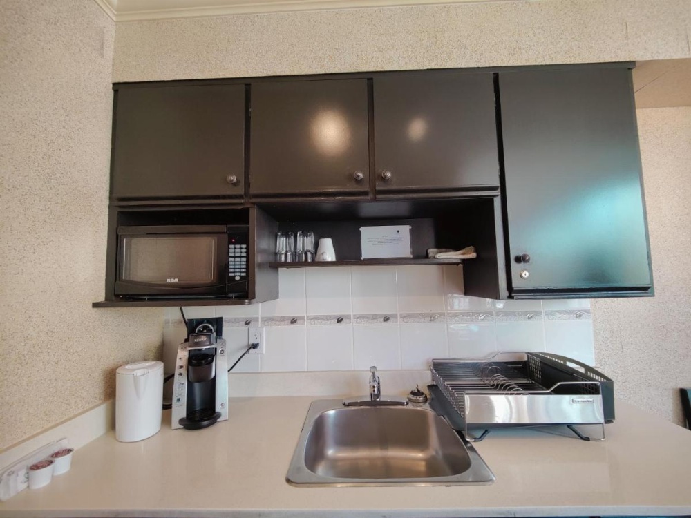 Divya Sutra Suites on Robson Downtown Vancouver Image 17