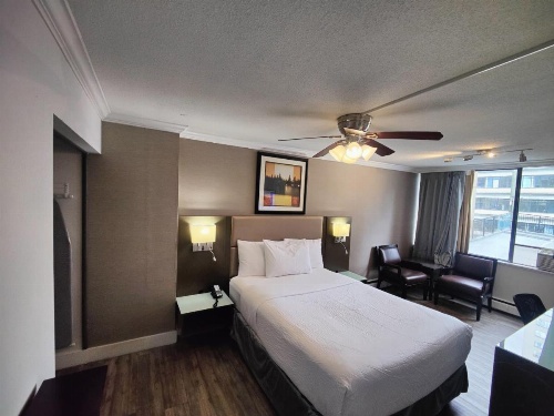 Divya Sutra Suites on Robson Downtown Vancouver image 34