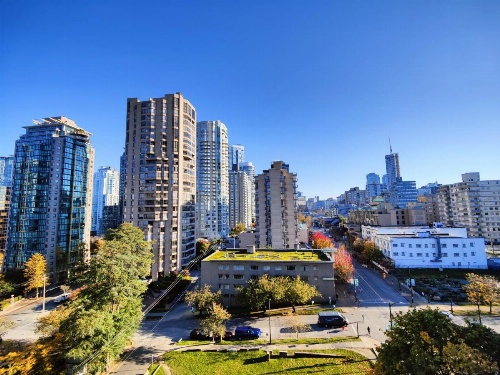 Divya Sutra Suites on Robson Downtown Vancouver image 38